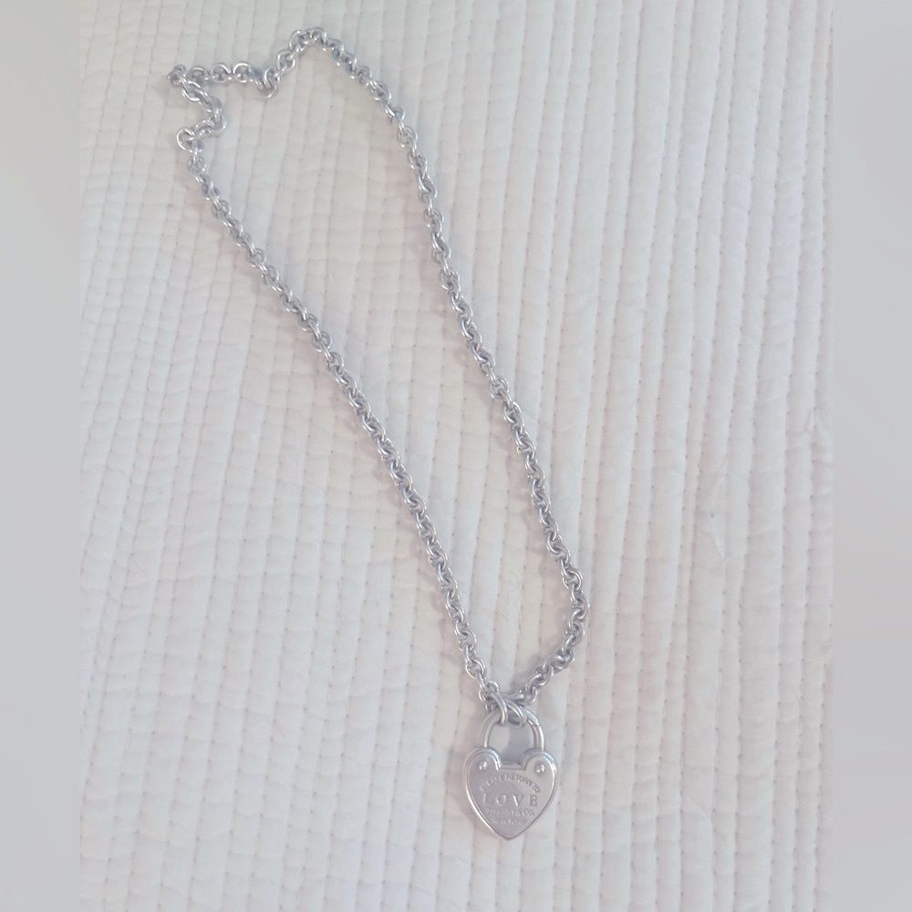 Beautiful Tiffany heart necklace